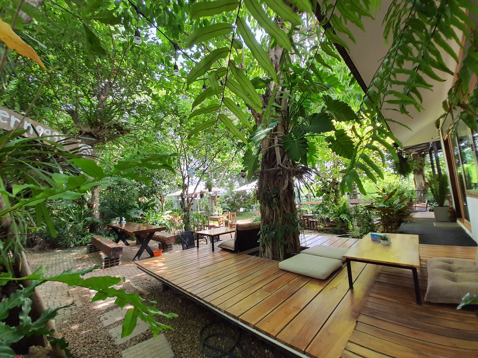 7 Cafes by the river, Kanchanaburi Invites everyone to experience nature cafe by the river. (Part 2)